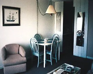 Hotel Sailfish Yacht Club